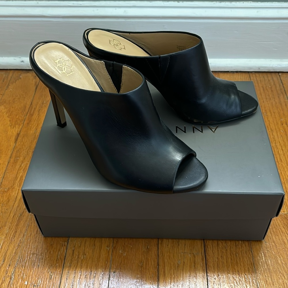 Ann Taylor Black Leather Mules —like new